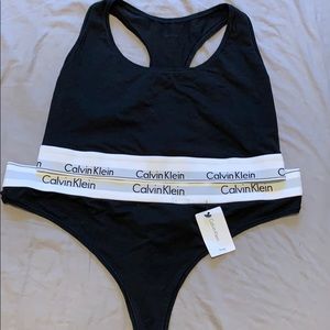 NWT Calvin Klein set